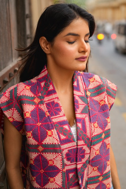Embroidered Cropped Vest I
