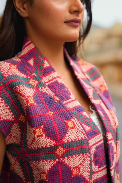 Embroidered Cropped Vest I
